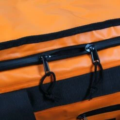 Sac De Voyage étanche DUFFEL BAG 90L HOWZIT - ORANGE 22 Sac De Voyage étanche DUFFEL BAG 90L HOWZIT - ORANGE -Aviron Sportif sac de voyage etanche duffel bag 90l howzit orange black 6